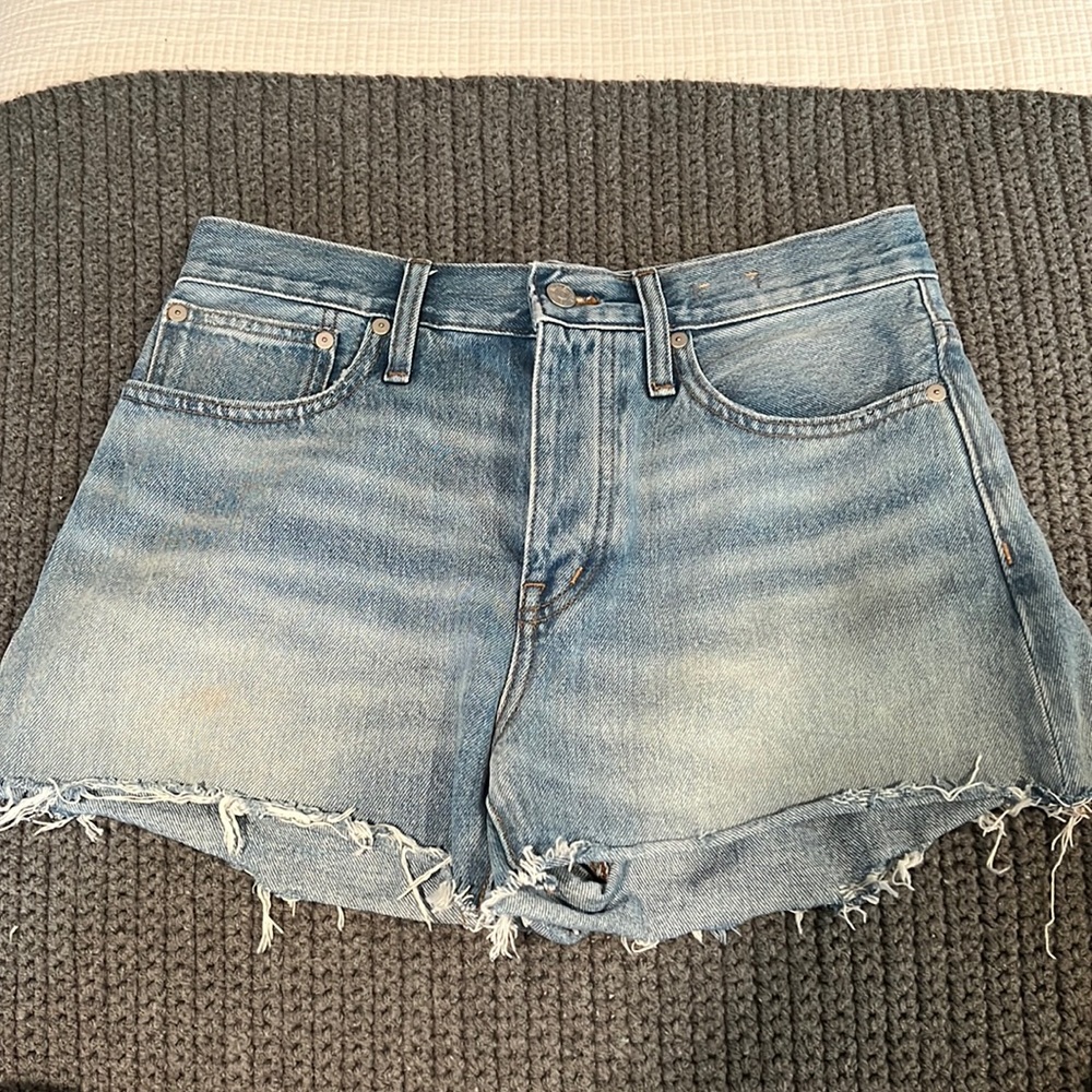Madewell relaxed denim short size 26